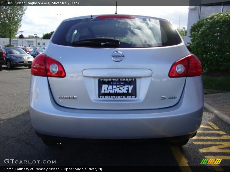 Silver Ice / Black 2009 Nissan Rogue S AWD