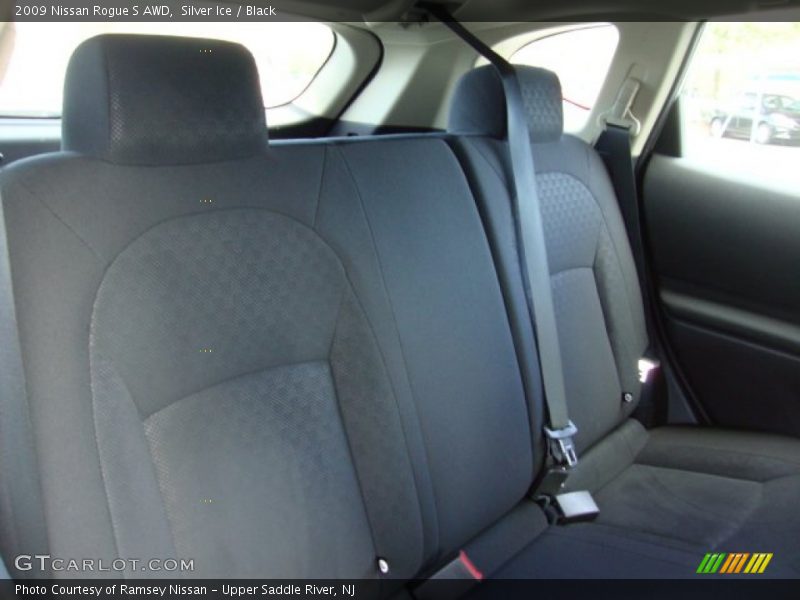 Silver Ice / Black 2009 Nissan Rogue S AWD