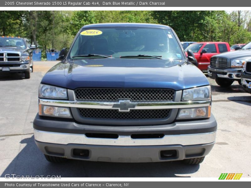 Dark Blue Metallic / Dark Charcoal 2005 Chevrolet Silverado 1500 LS Regular Cab 4x4
