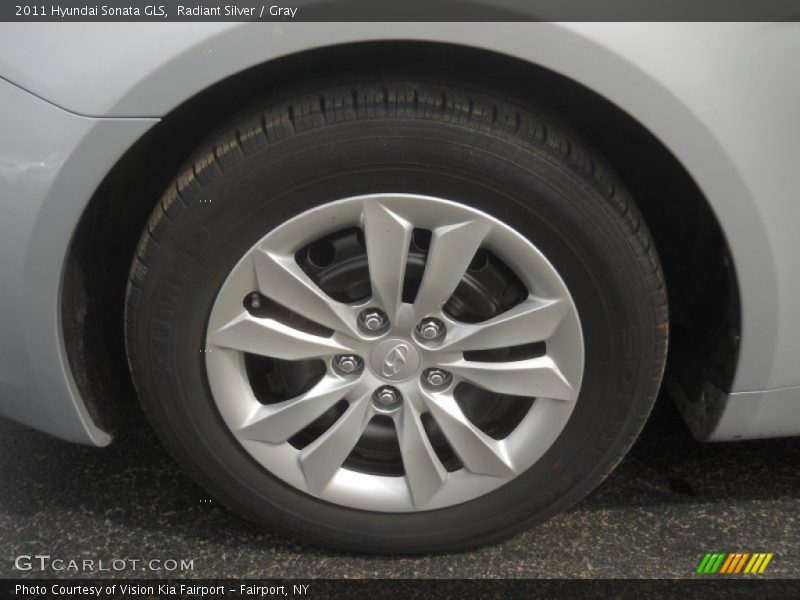 Radiant Silver / Gray 2011 Hyundai Sonata GLS