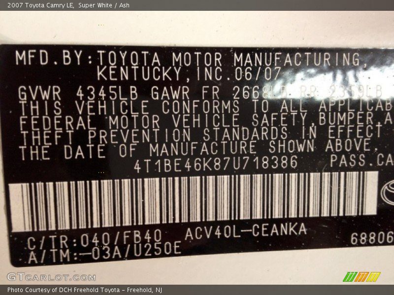 Super White / Ash 2007 Toyota Camry LE