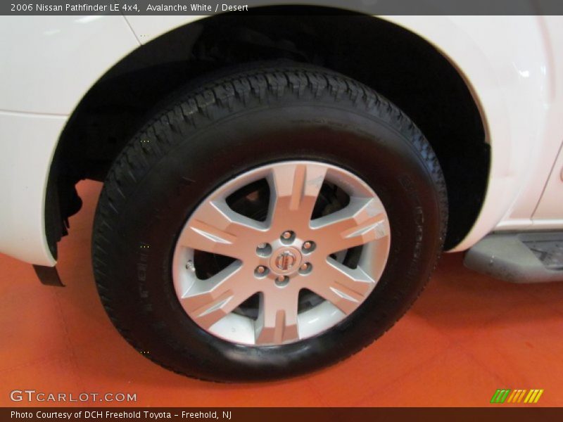 Avalanche White / Desert 2006 Nissan Pathfinder LE 4x4