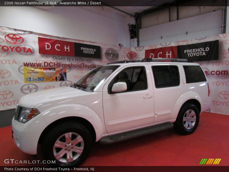 Avalanche White / Desert 2006 Nissan Pathfinder LE 4x4