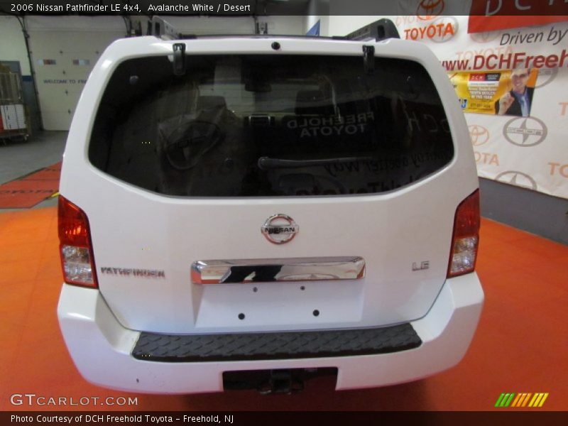 Avalanche White / Desert 2006 Nissan Pathfinder LE 4x4