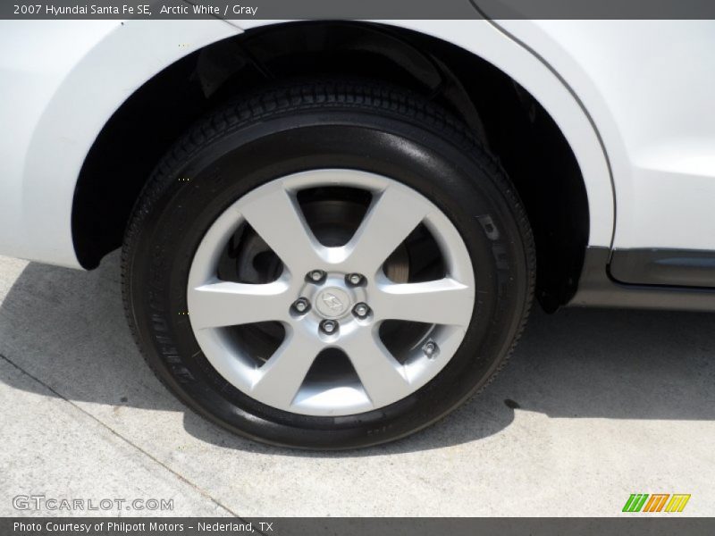 Arctic White / Gray 2007 Hyundai Santa Fe SE