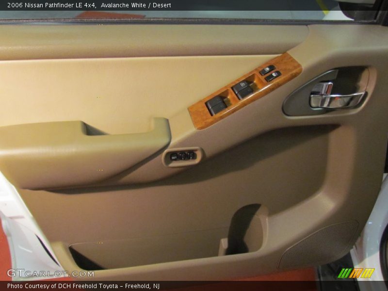 Avalanche White / Desert 2006 Nissan Pathfinder LE 4x4