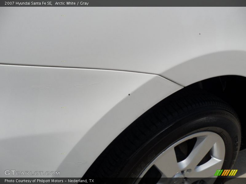 Arctic White / Gray 2007 Hyundai Santa Fe SE