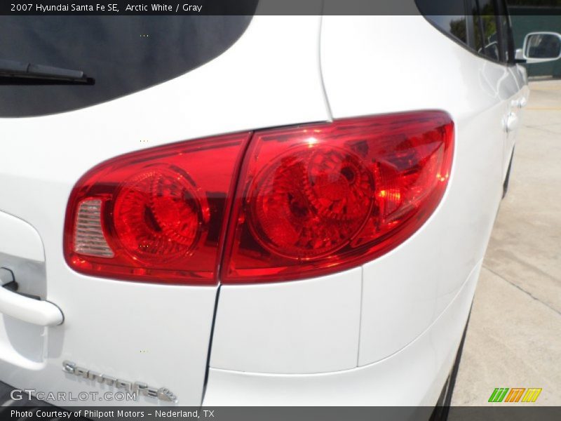 Arctic White / Gray 2007 Hyundai Santa Fe SE
