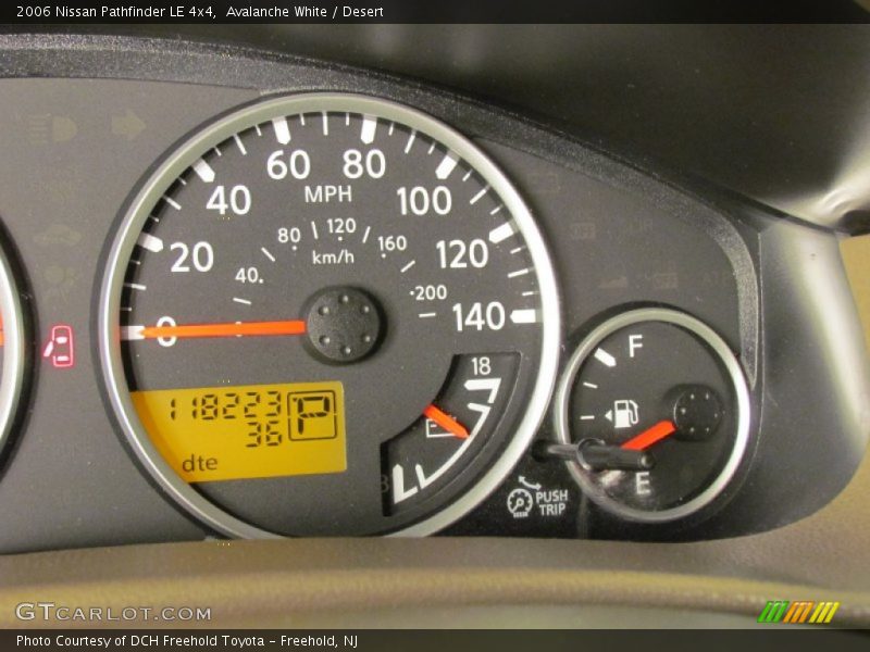 Avalanche White / Desert 2006 Nissan Pathfinder LE 4x4