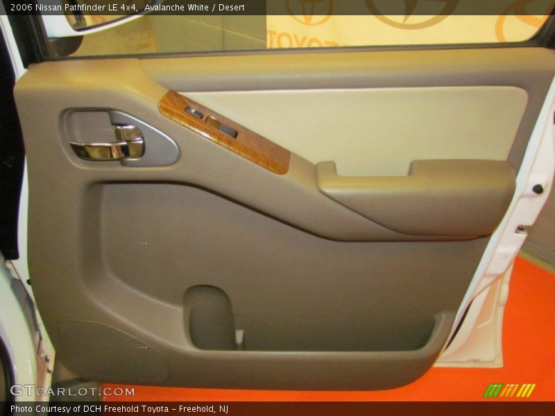 Avalanche White / Desert 2006 Nissan Pathfinder LE 4x4