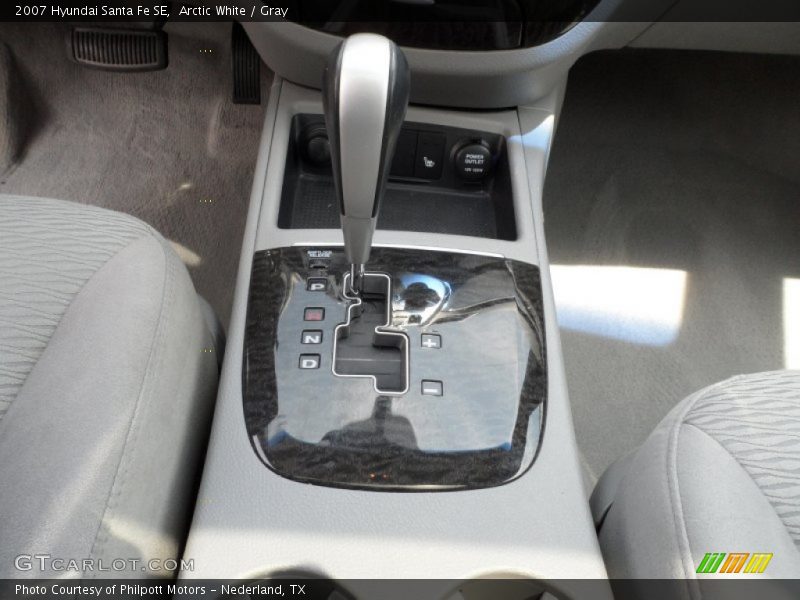 Arctic White / Gray 2007 Hyundai Santa Fe SE