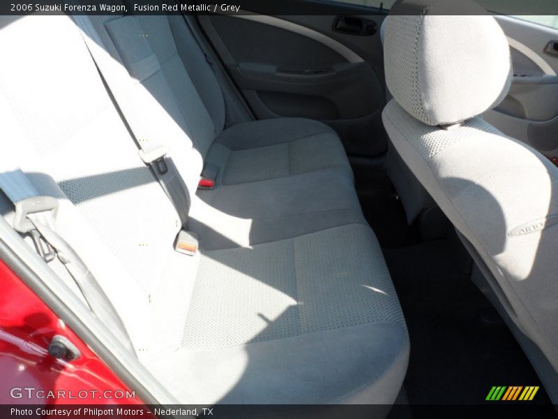 Fusion Red Metallic / Grey 2006 Suzuki Forenza Wagon