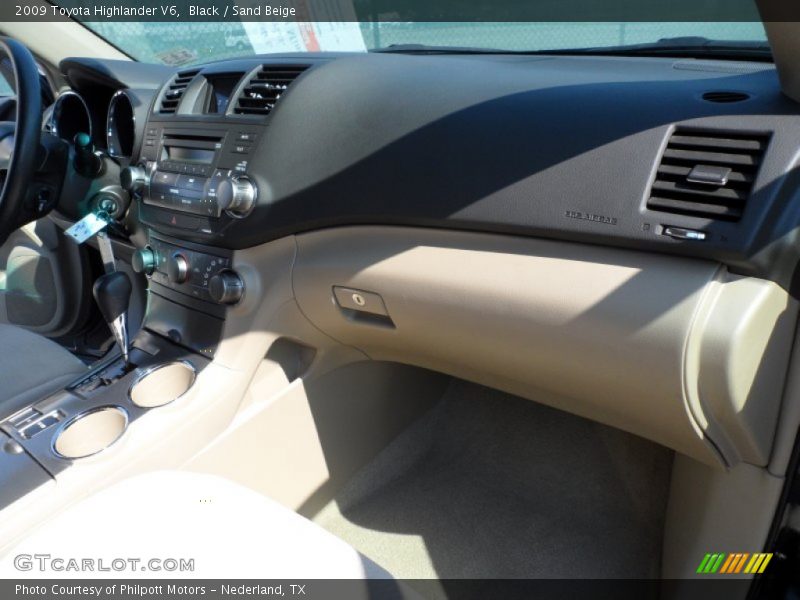 Black / Sand Beige 2009 Toyota Highlander V6