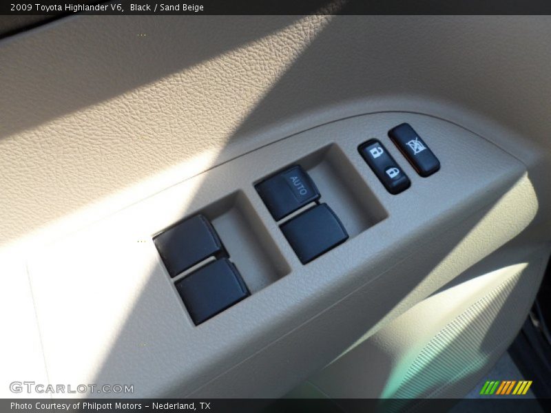 Black / Sand Beige 2009 Toyota Highlander V6