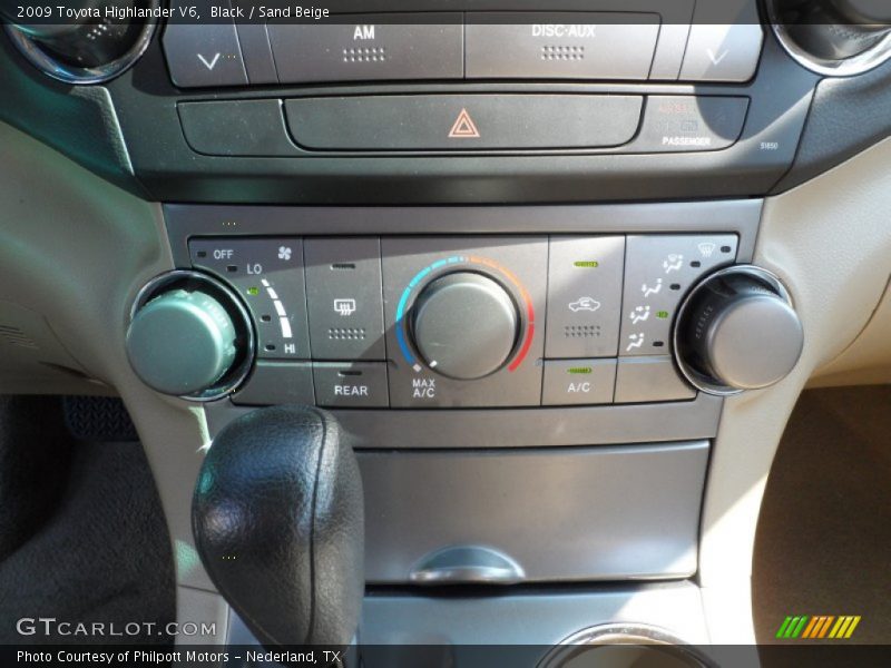 Black / Sand Beige 2009 Toyota Highlander V6
