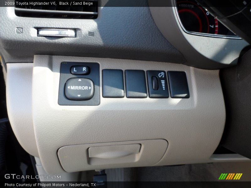 Black / Sand Beige 2009 Toyota Highlander V6