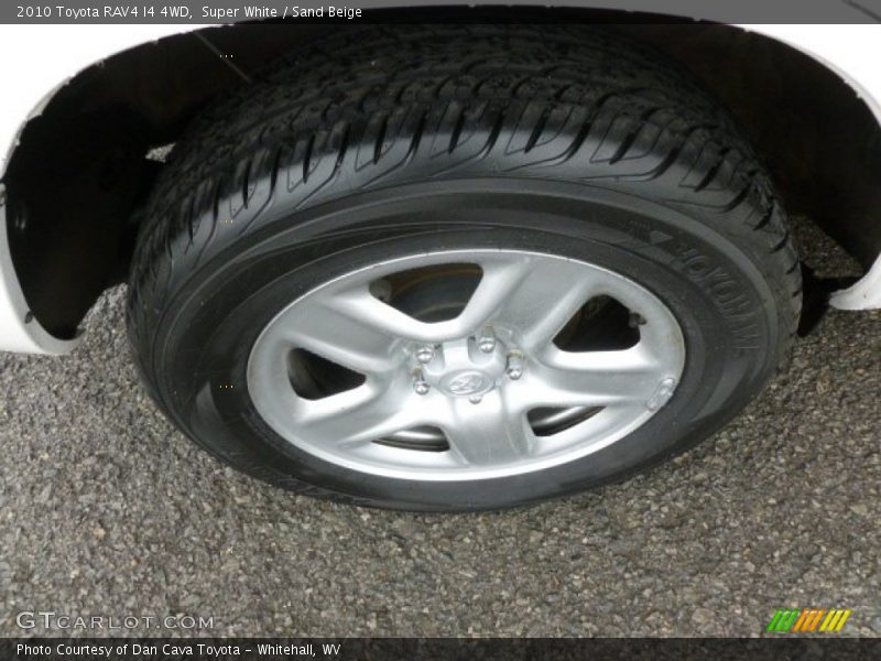 Super White / Sand Beige 2010 Toyota RAV4 I4 4WD