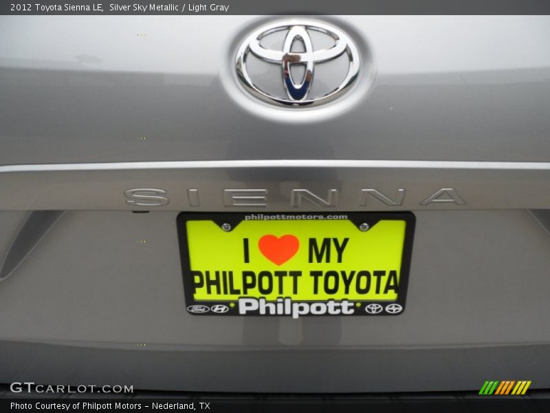 Silver Sky Metallic / Light Gray 2012 Toyota Sienna LE