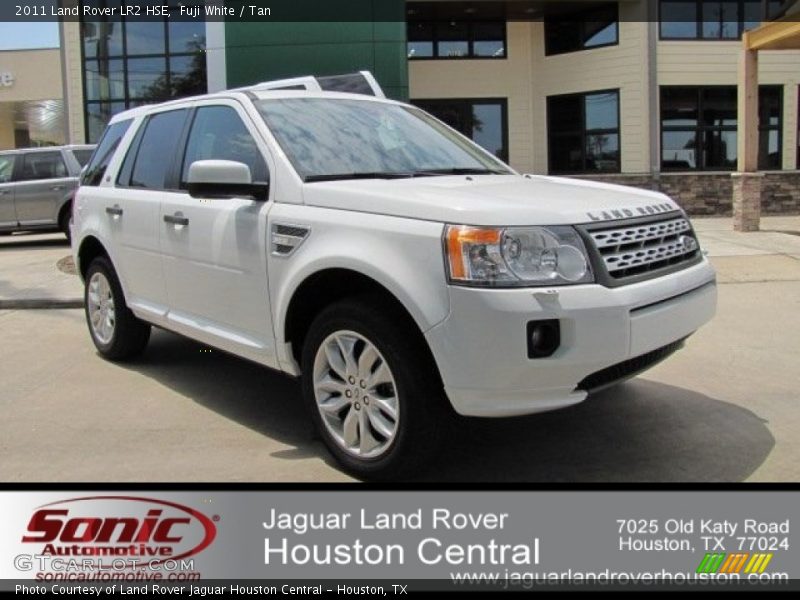 Fuji White / Tan 2011 Land Rover LR2 HSE