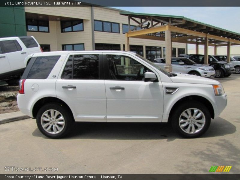  2011 LR2 HSE Fuji White
