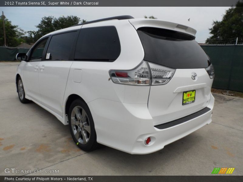 Super White / Dark Charcoal 2012 Toyota Sienna SE