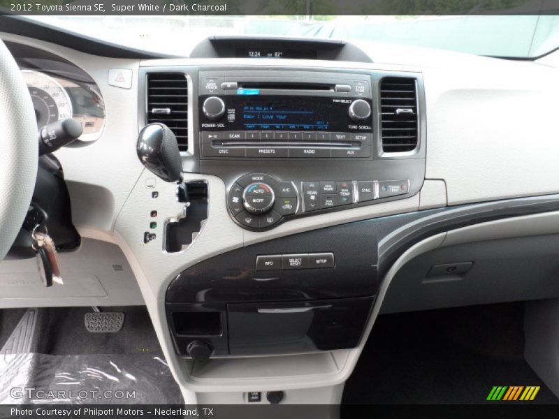 Super White / Dark Charcoal 2012 Toyota Sienna SE