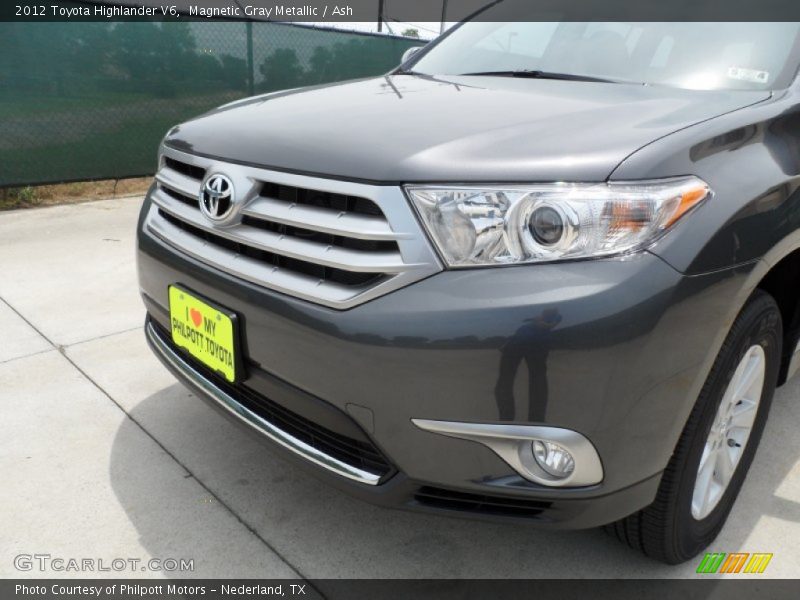 Magnetic Gray Metallic / Ash 2012 Toyota Highlander V6