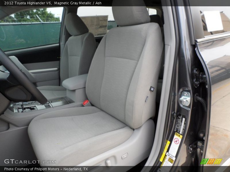 Magnetic Gray Metallic / Ash 2012 Toyota Highlander V6