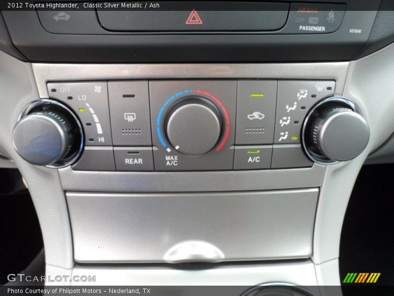 Classic Silver Metallic / Ash 2012 Toyota Highlander