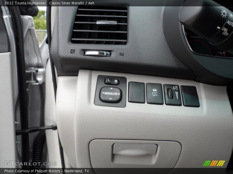 Classic Silver Metallic / Ash 2012 Toyota Highlander
