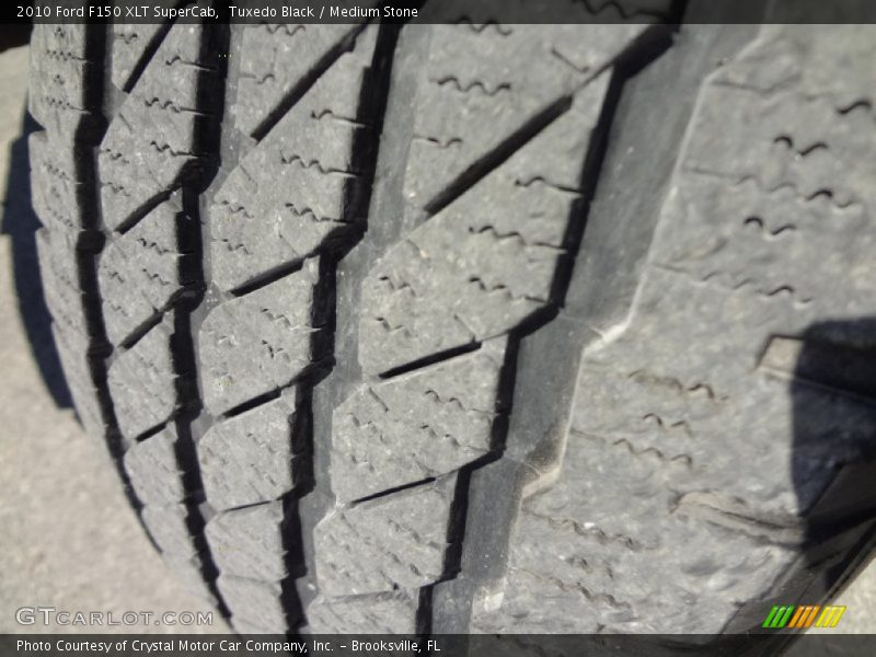 Tuxedo Black / Medium Stone 2010 Ford F150 XLT SuperCab