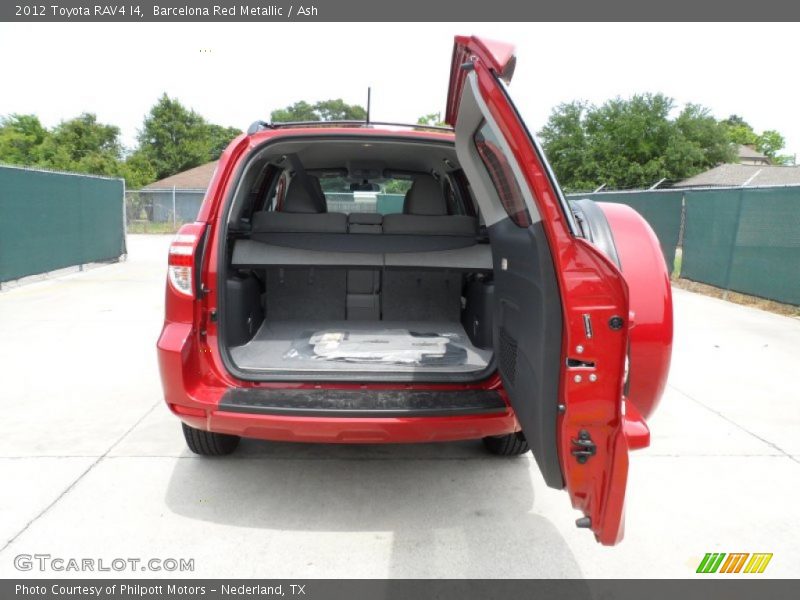  2012 RAV4 I4 Trunk