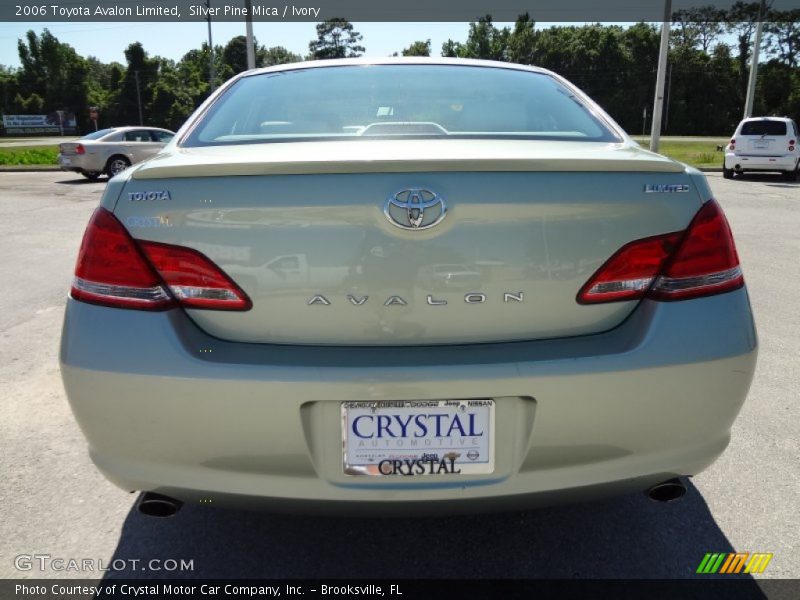 Silver Pine Mica / Ivory 2006 Toyota Avalon Limited