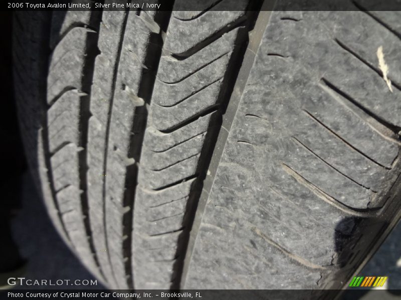 Silver Pine Mica / Ivory 2006 Toyota Avalon Limited