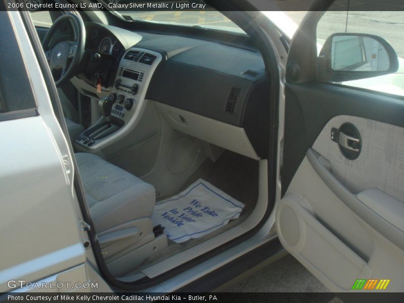 Galaxy Silver Metallic / Light Gray 2006 Chevrolet Equinox LS AWD