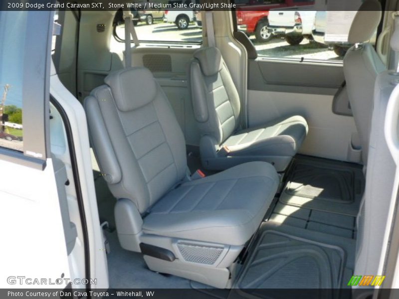 Stone White / Medium Slate Gray/Light Shale 2009 Dodge Grand Caravan SXT