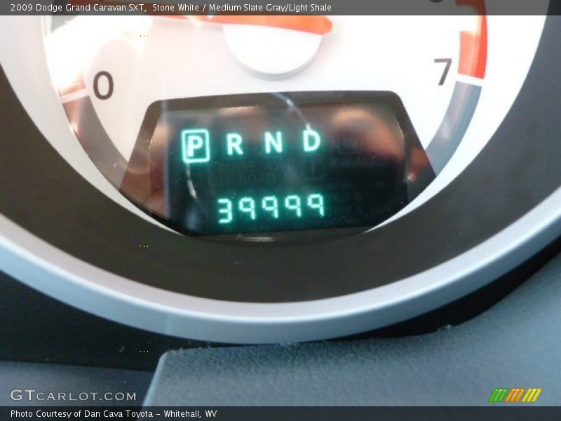 Stone White / Medium Slate Gray/Light Shale 2009 Dodge Grand Caravan SXT