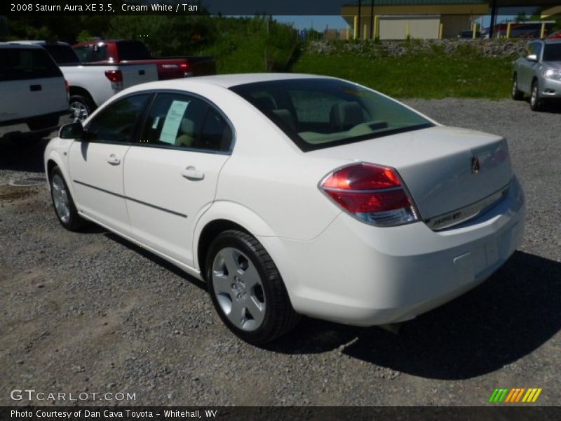 Cream White / Tan 2008 Saturn Aura XE 3.5