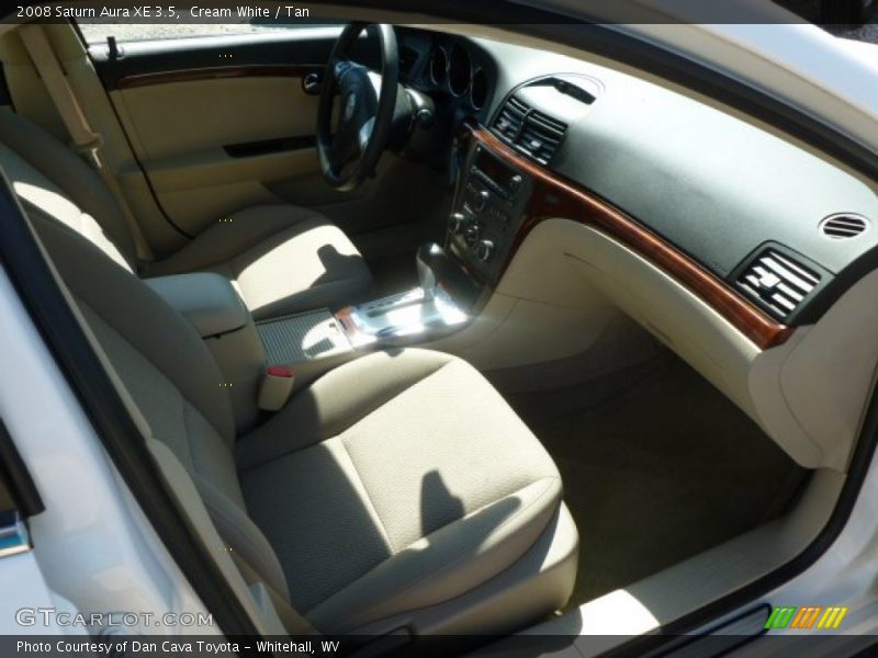Cream White / Tan 2008 Saturn Aura XE 3.5