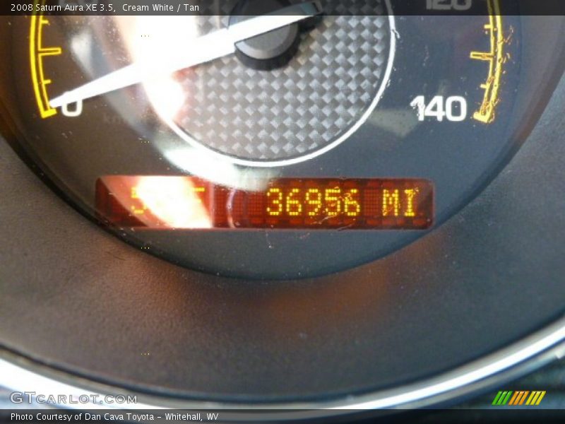 Cream White / Tan 2008 Saturn Aura XE 3.5