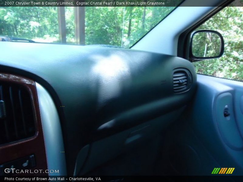 Cognac Crystal Pearl / Dark Khaki/Light Graystone 2007 Chrysler Town & Country Limited