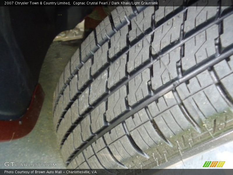 Cognac Crystal Pearl / Dark Khaki/Light Graystone 2007 Chrysler Town & Country Limited
