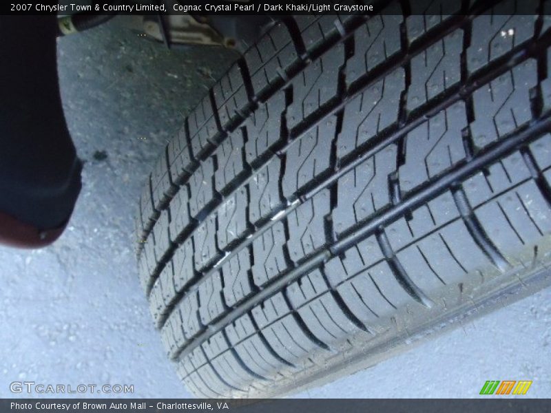 Cognac Crystal Pearl / Dark Khaki/Light Graystone 2007 Chrysler Town & Country Limited