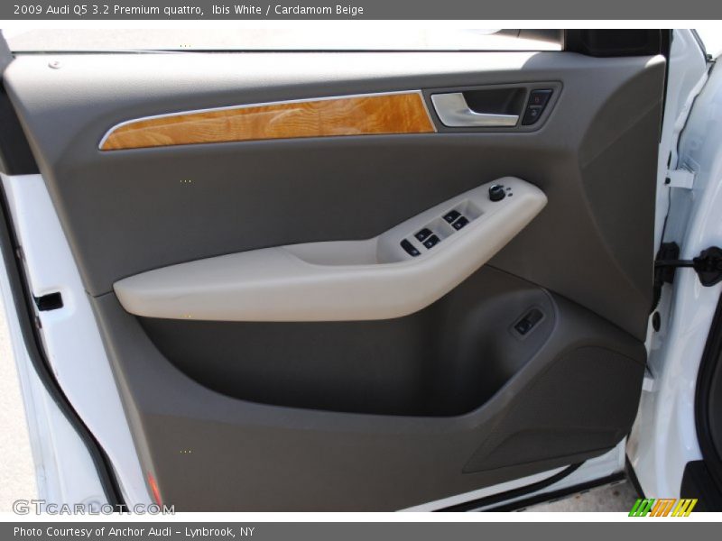 Ibis White / Cardamom Beige 2009 Audi Q5 3.2 Premium quattro