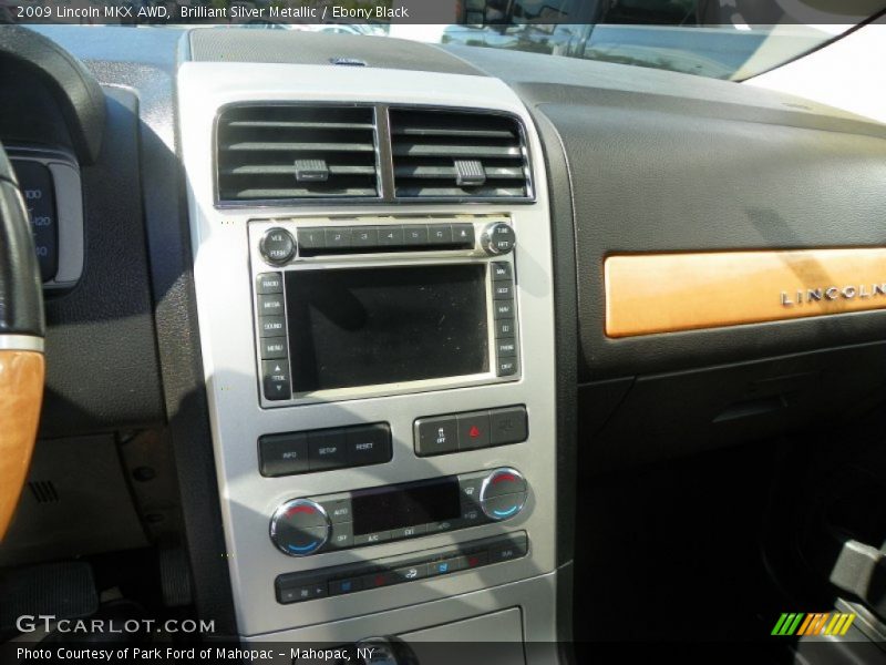 Brilliant Silver Metallic / Ebony Black 2009 Lincoln MKX AWD