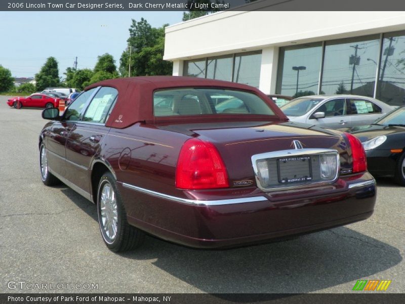 Dark Cherry Metallic / Light Camel 2006 Lincoln Town Car Designer Series