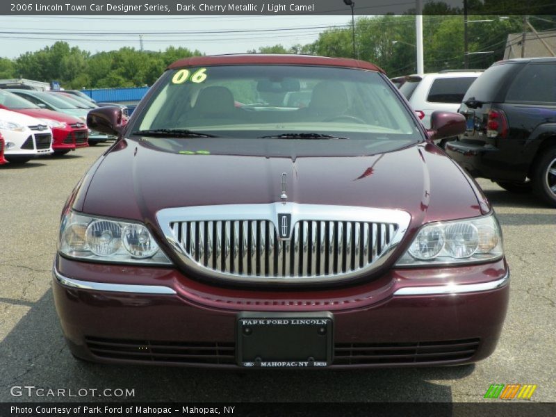 Dark Cherry Metallic / Light Camel 2006 Lincoln Town Car Designer Series