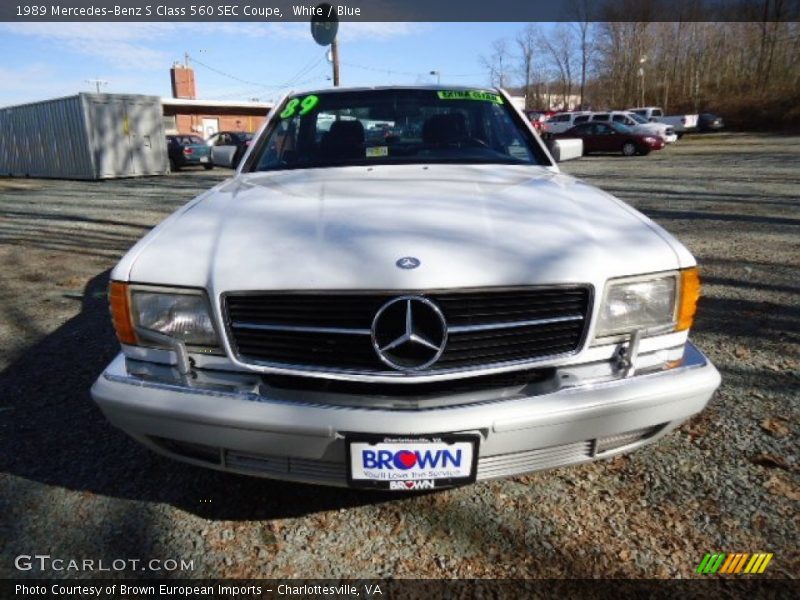 White / Blue 1989 Mercedes-Benz S Class 560 SEC Coupe