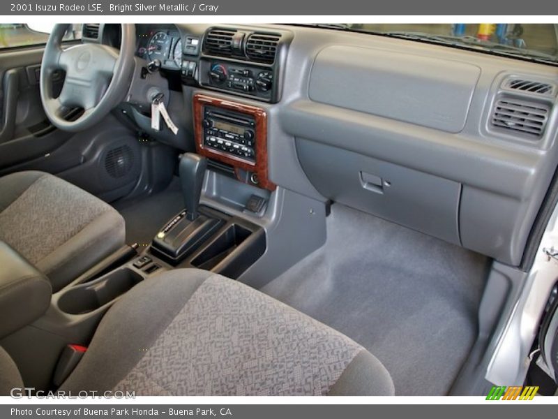 Bright Silver Metallic / Gray 2001 Isuzu Rodeo LSE