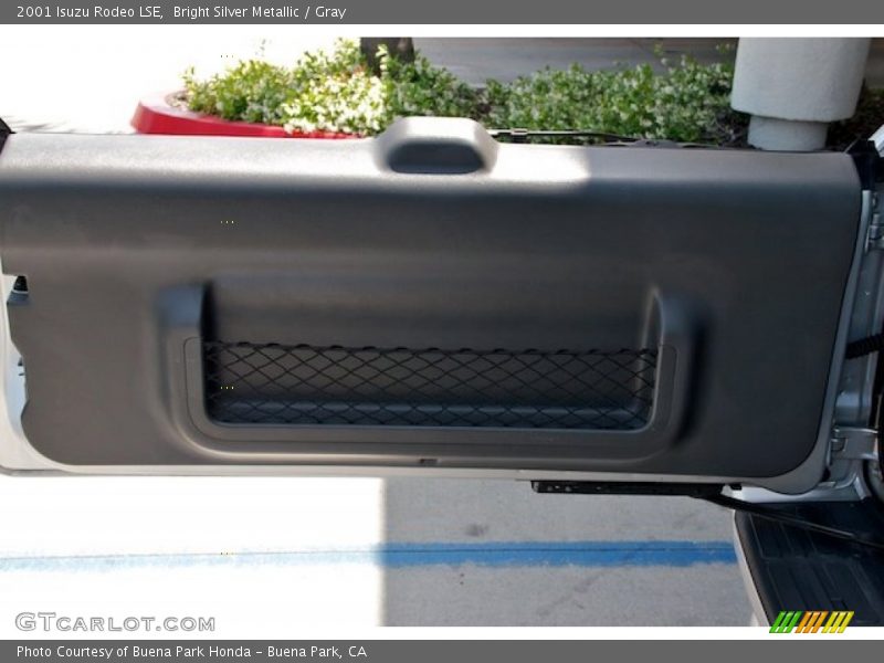 Bright Silver Metallic / Gray 2001 Isuzu Rodeo LSE